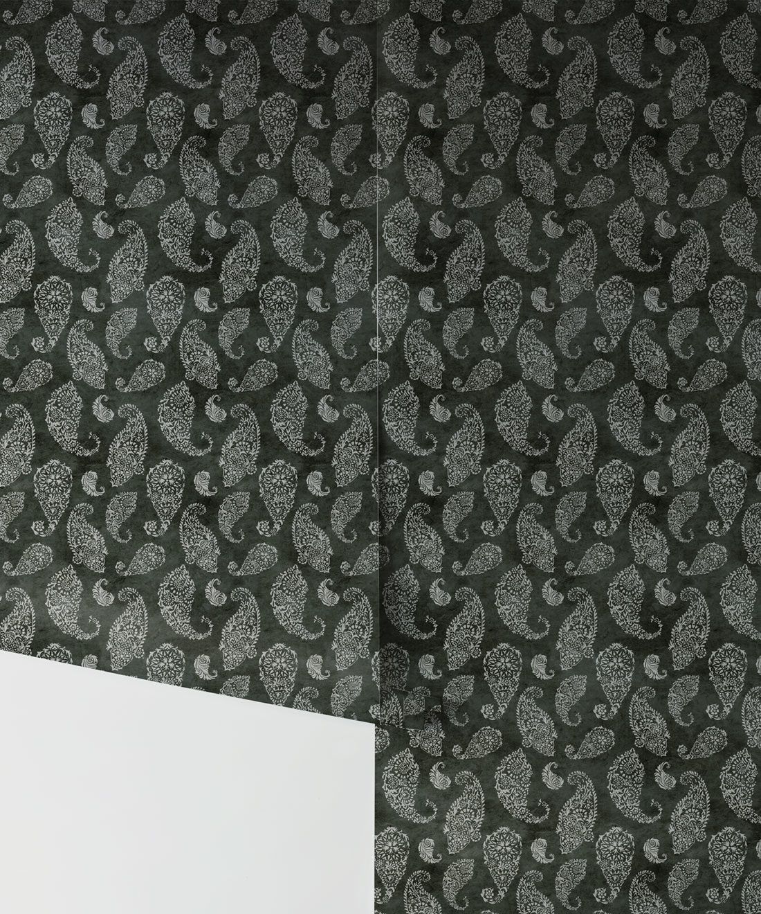 Paisley Wallpaper Charcoal